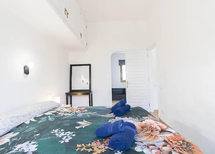 Sunset Apartment *